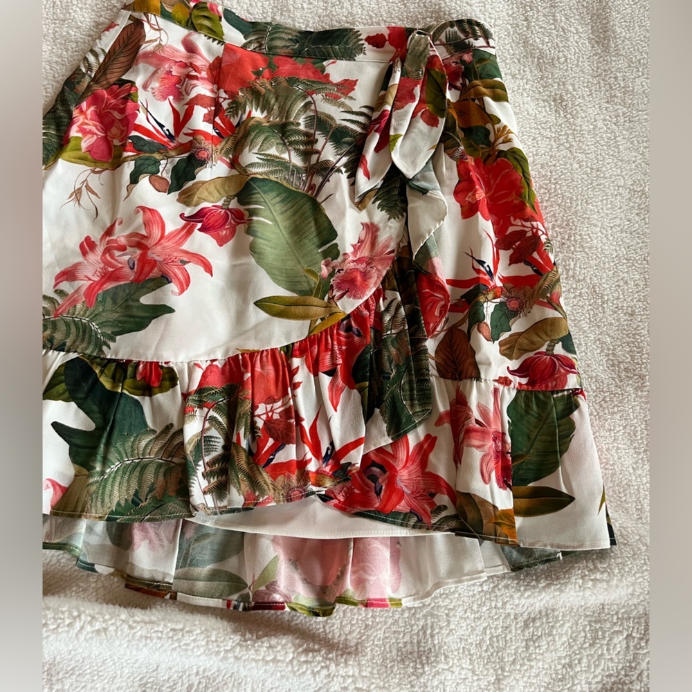Gianni Bini Floral Puff Sleeve Wrap Top (XS) & Ruffle Tie Skirt Women’s Size 2 - Picture 11 of 15